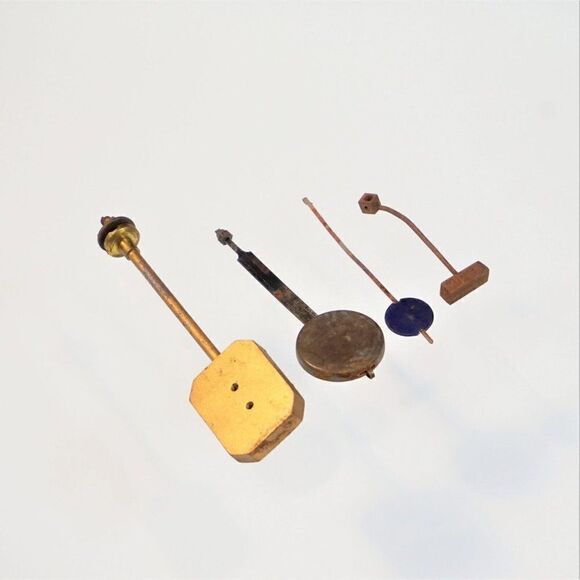 Clocksmith Assorted Lot Clock Gears Watchmaker Repair Parts Vintage Crafts - Picture 1 of 6